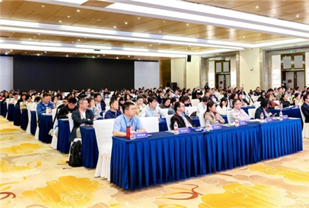 相约北京—— 白云山汉方亮相第十八届百世化学制药国际大会暨展览会